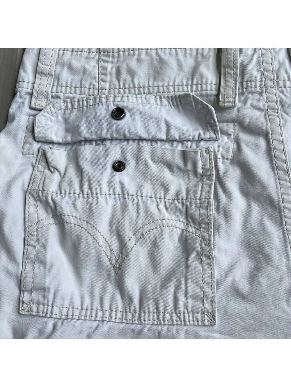 Levis Mens 36x10 Cargo Shorts Cotton Twill Light Khaki Utility Grunge Y2K